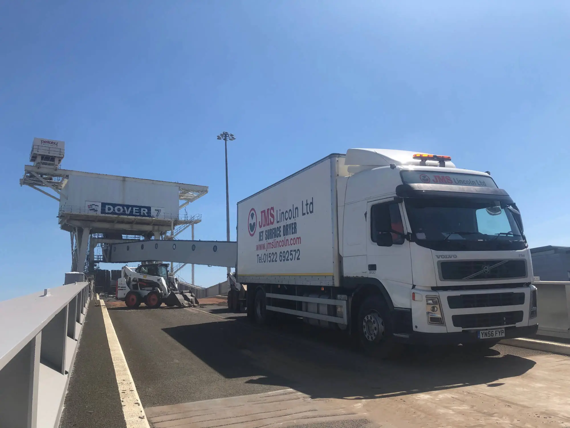 jms-lorry-on-linkspan